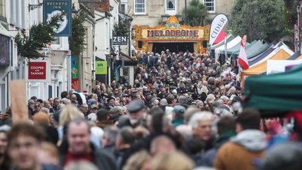 Glastonbury Town Council - Frost Fayre
